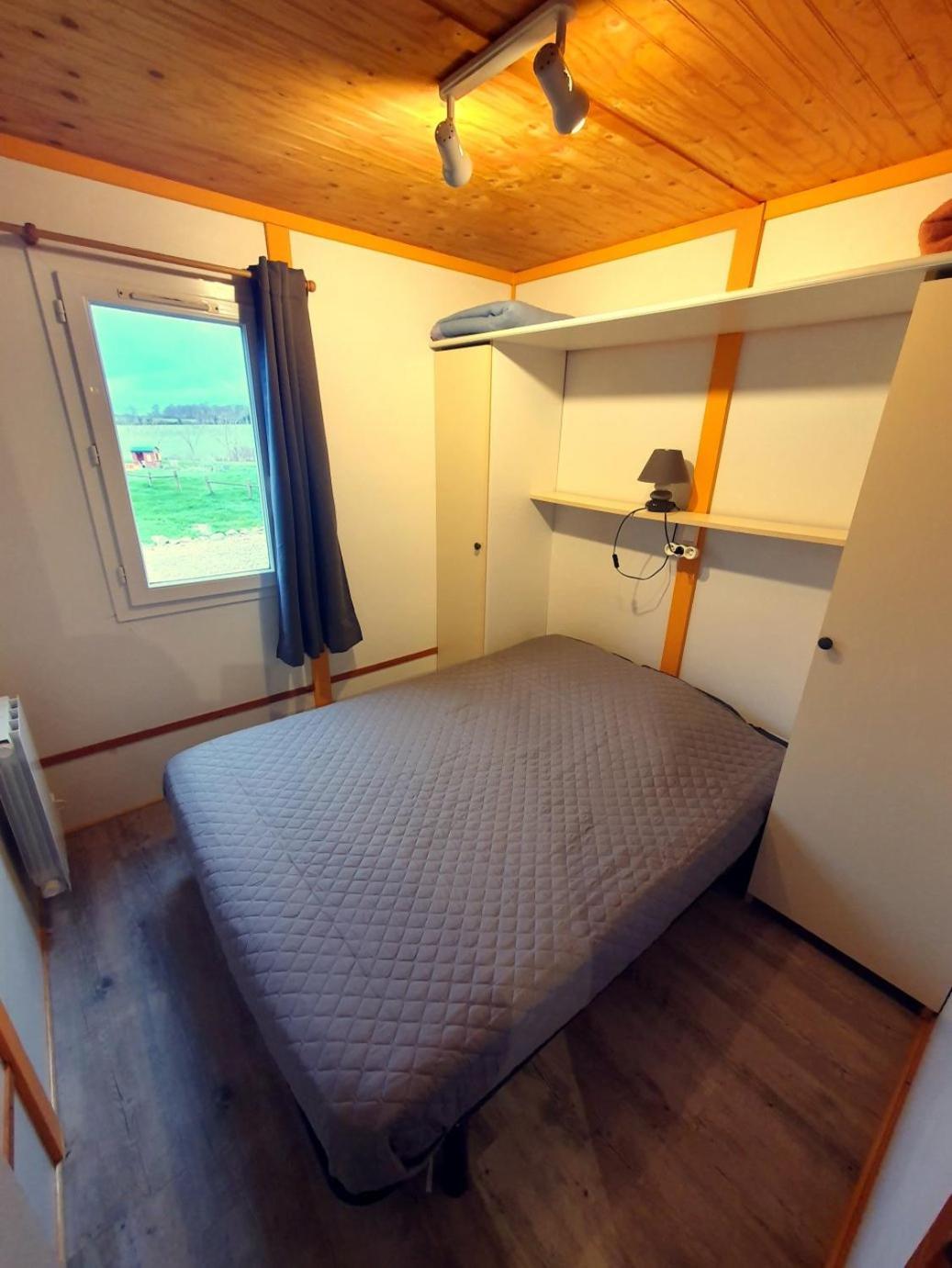 Les Chalets Du Quignon Autry-le-Chatel Eksteriør billede